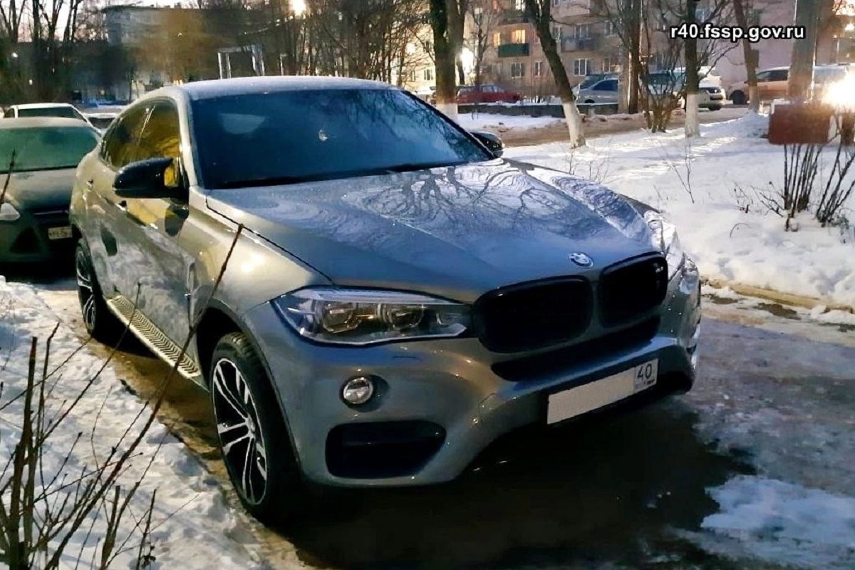 Машины балабанова. БМВ x6. BMW x6 2019. BMW x6 2023. Машина за 220 тысяч рублей.