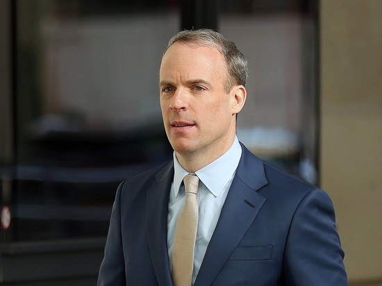 Guardian: 24 британских чиновника пожаловались на поведение вице-премьера Рааба