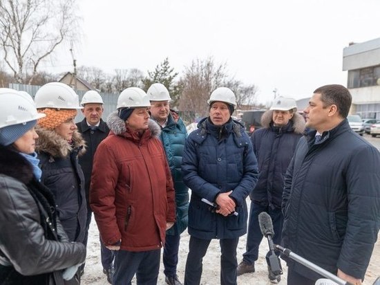 Новый подрядчик начал достраивать проблемный дом в Пскове на Петровской