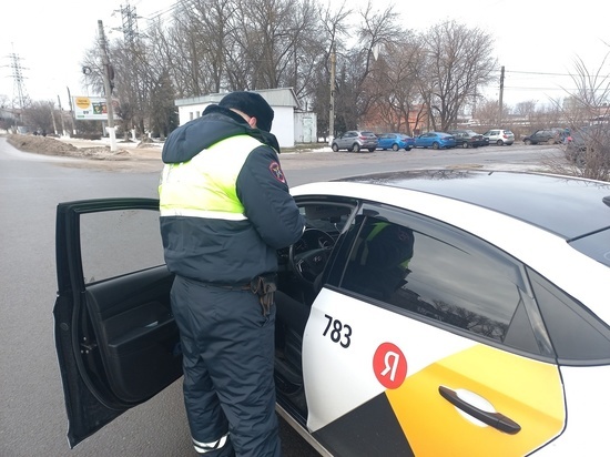 В Твери снова нашли нелегальных таксистов