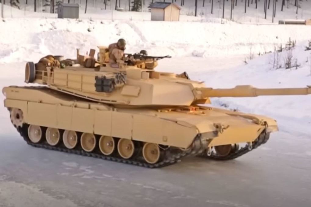 Цена танка абрамс 2023. M1 Abrams. Абрамс на Украине. Танк Абрамс. Абрамс 2022.