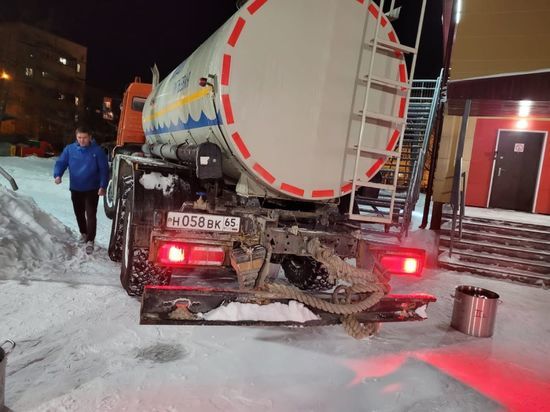 «РВК-Сахалин» забрала из Корсакова автомобиль для развоза чистой воды