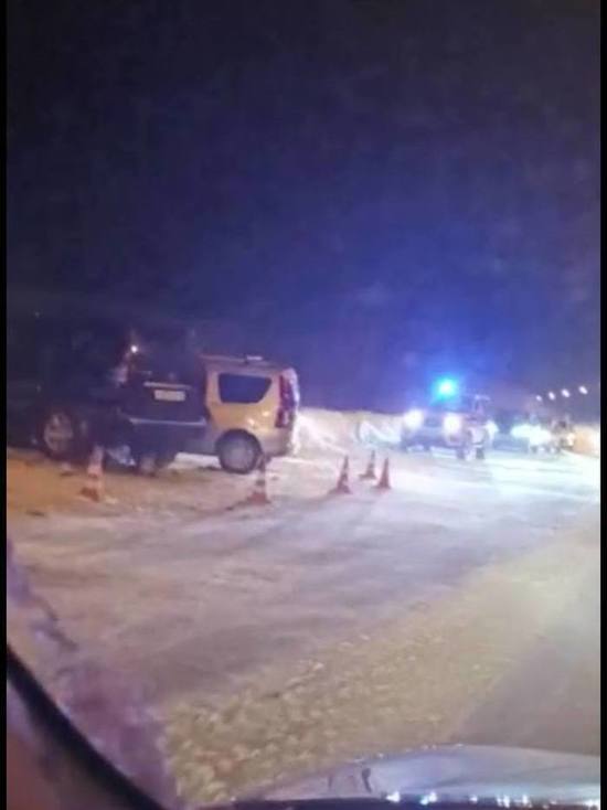 Второй день подряд: в Новокузнецке на Ильинской трассе столкнулись два автомобиля