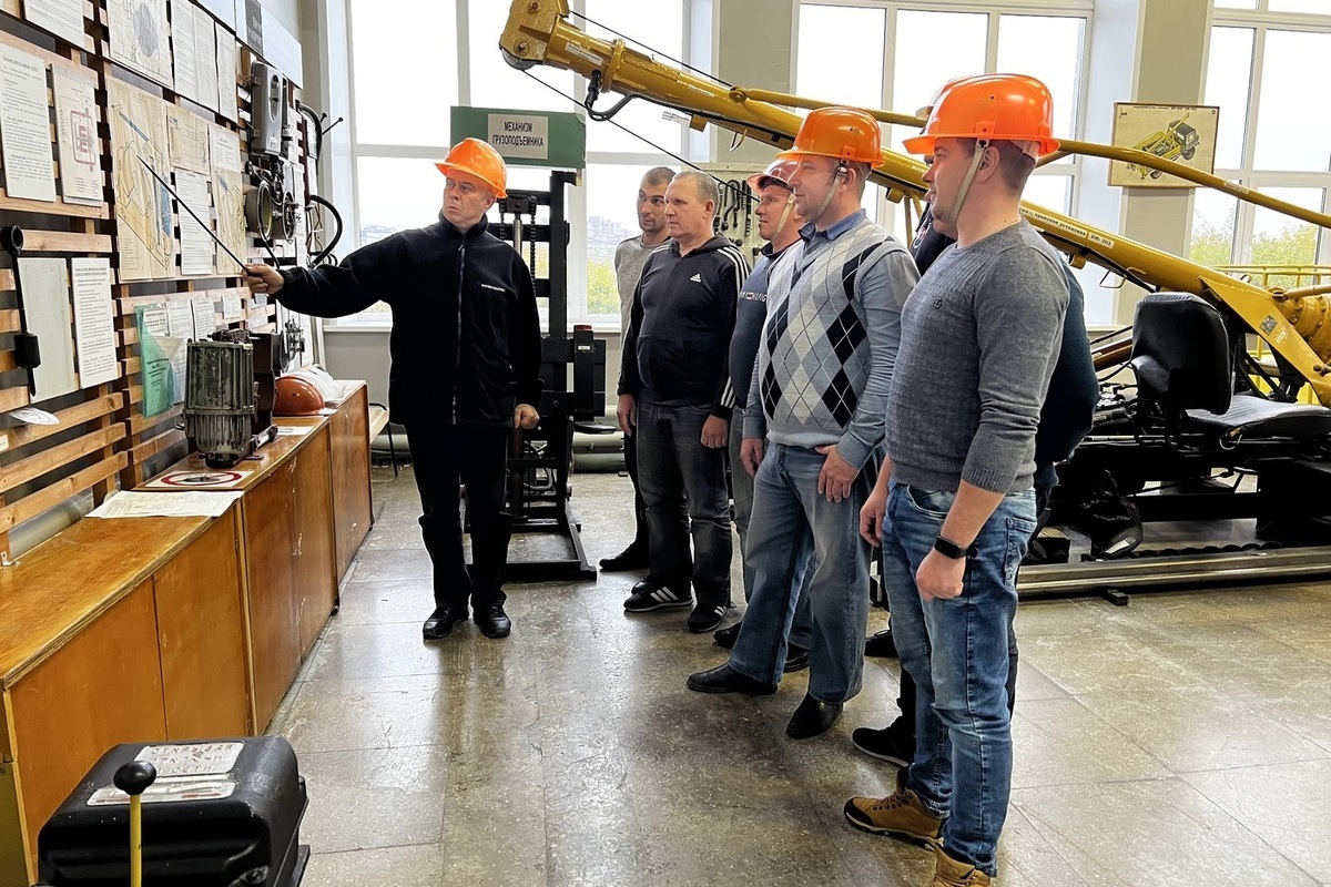 В Костромаэнерго за 2022 год обучение прошли более 1300 работников