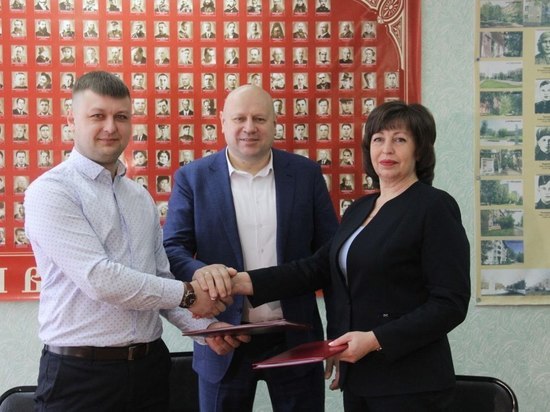 Соглашение о меценатстве подписал мэр Омска со строительной компанией