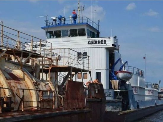 Экс-капитан танкера «Семён Дежнёв», загоревшегося по дороге в Усть-Кут, получил 180 часов работ