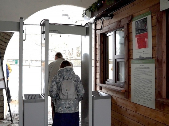 В Псковском кремле установили пропускные рамки безопасности