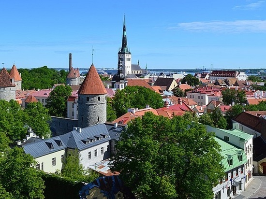 Украинских беженцев в Эстонии заставили платить за жилье