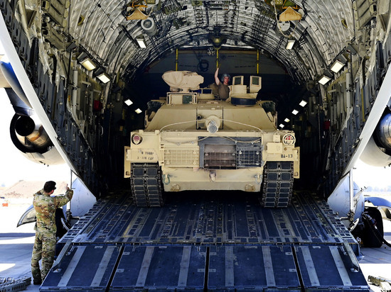 Отставной офицер американской разведки: танки Abrams  не доедут до Украины