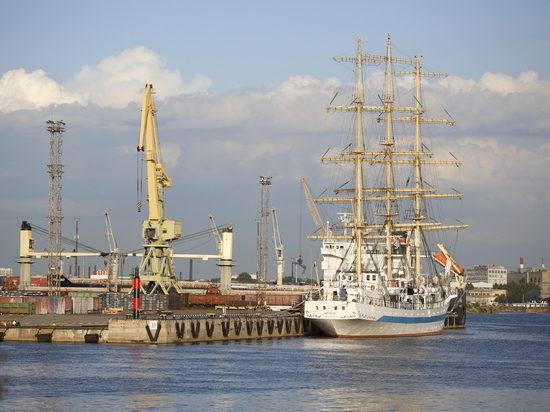 Правительство Калининградской области организовали сотрудничество с федеральными властями на предмет изменения в правила субсидирования перевозок, которые происходят по морю, в область