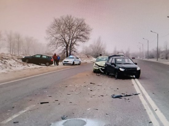 В Воронеже зачинщицу тройного ДТП спустя 20 минут сбила иномарка
