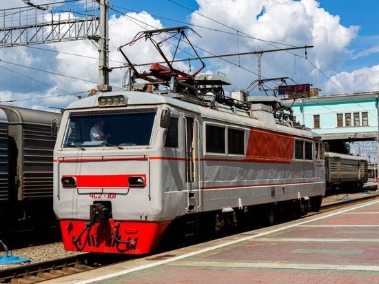  В Омске МЧС встретило с поезда загадочных «беженцев» из Крыма