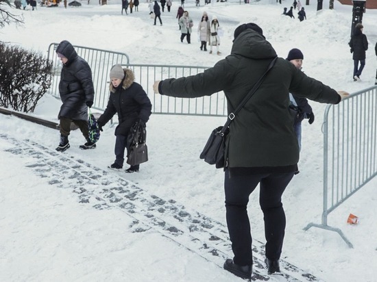 Москвичам рассказали о предстоящей погоде на периферии далекого циклона