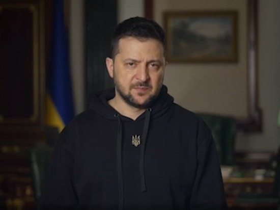 Зеленский назвал ситуацию в Донбассе "очень жесткой"