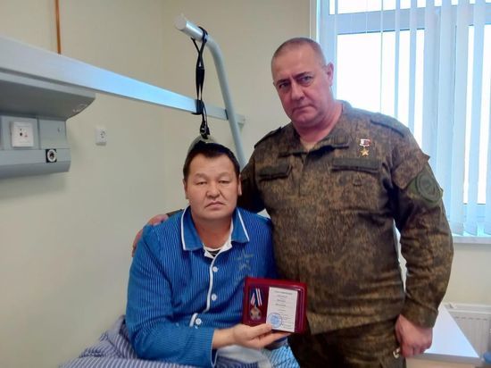 Жителю Алдана вручили медаль «За доблесть и мужество»
