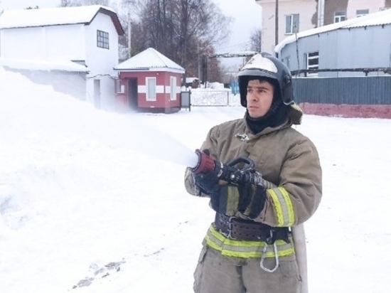Одним из лучших пожарных России стал сотрудник МЧС из Воткинского района