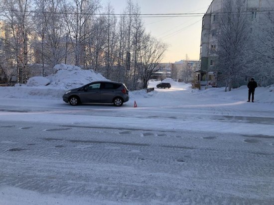 В Нерюнгринском районе Якутии пьяный пешеход попал под колеса автомобиля