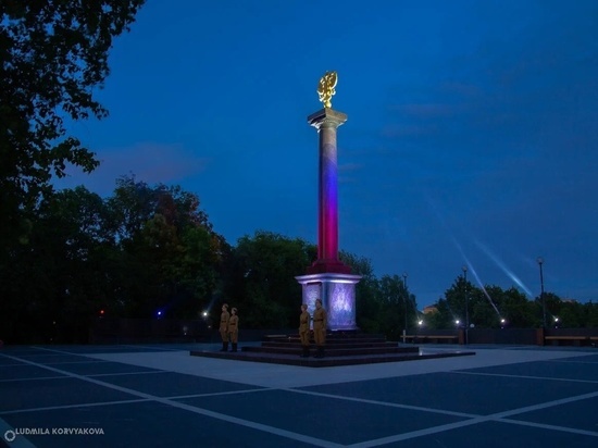 Администрация Петрозаводска ответила, когда восстановят подсветку на стеле воинской славы