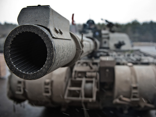 Британские танки Challenger захотели доставить Украине к Пасхе