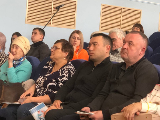Управдомы на Сахалине узнали о тонкостях жилищного законодательства