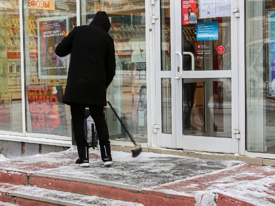 Мэр Локоть распорядился очистить Новосибирск от снега до конца недели