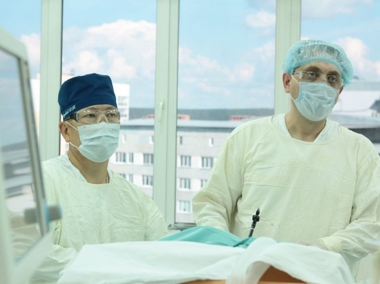 Кузбасские врачи спасли женщину, сконструировав ей пищеварительную систему