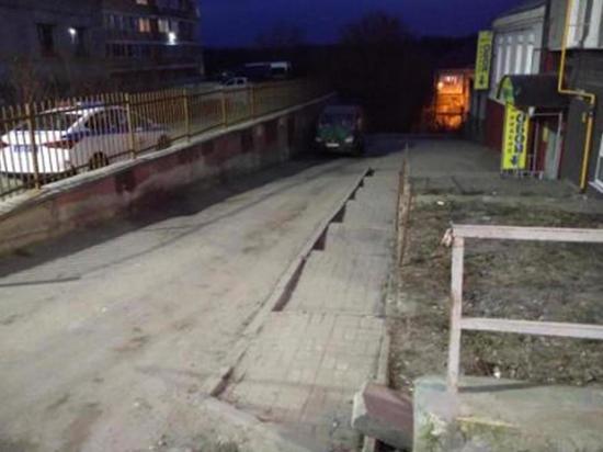Микроавтобус сбил пешехода в Брянске
