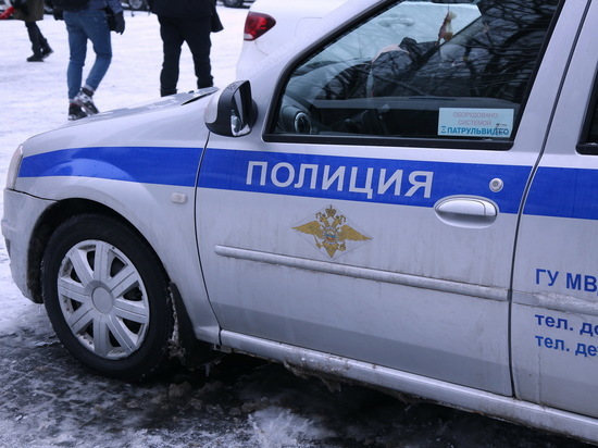 Бизнесмен из Серпухова разбил два автомобиля на стоянке возле ТЦ