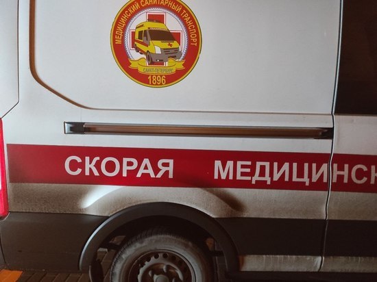 Пенсионерку госпитализировали после падения в шахту черного хода дома на Косыгина