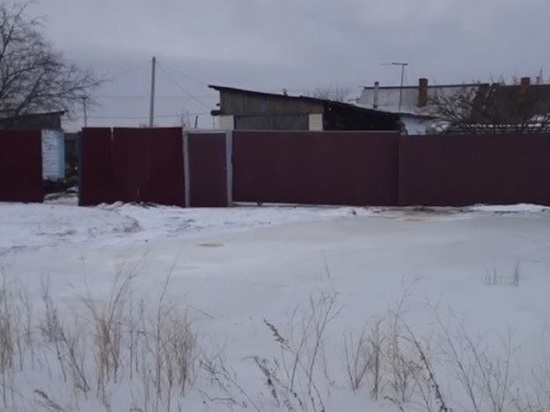 Топит подполья частных домов в Черновском районе