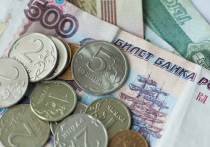 Трое новгородцев, пытавшиеся заработать в приложении для инвестиций, стали жертвами мошенников. Суммарно их обманули более чем на четыре миллиона рублей.