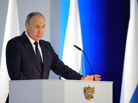 Кремль ведет работу над посланием президента Федеральному собранию, подтвердил Дмитрий Песков на брифинге во вторник