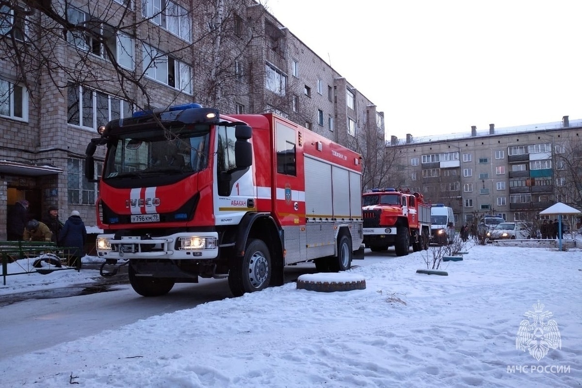 В Хакасии горела квартира и мусоровоз - МК Хакасия