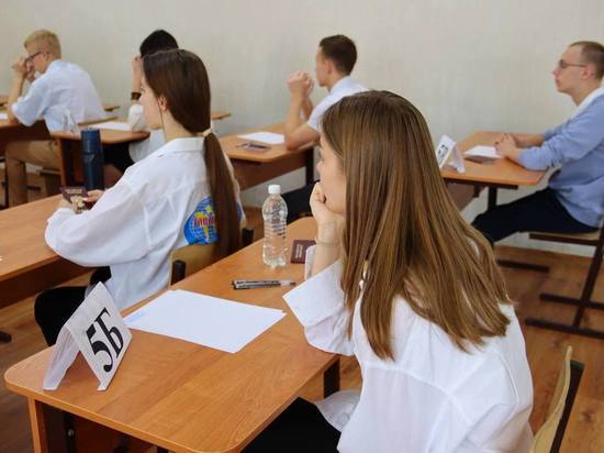 Астраханские выпускники написали итоговое сочинение