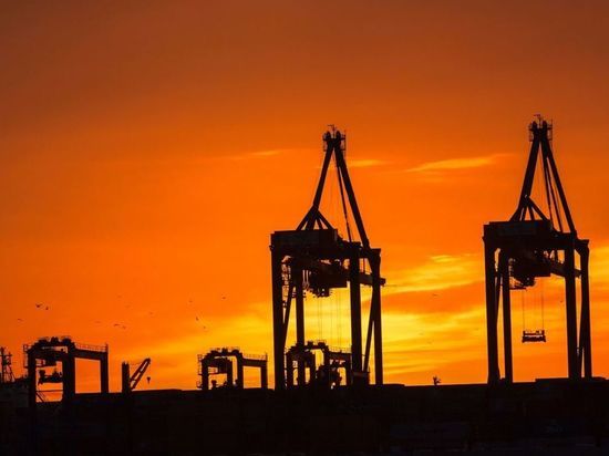 «Газпром нефть» открыла месторождение с ярко-оранжевой нефтью