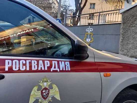 Этот манящий виски: в Севастополе даму дважды за день задержали за кражу «элитки»