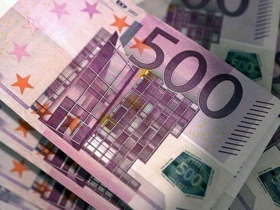 Официальный курс евро составил 76,22 рубля