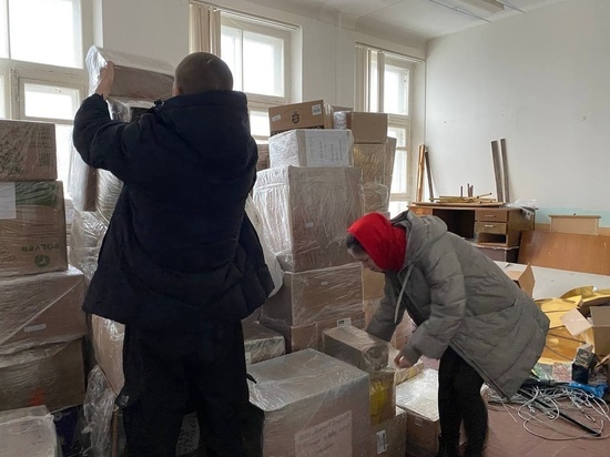 Около 50 тонн гуманитарного груза доставили участникам спецоперации из Псковской области