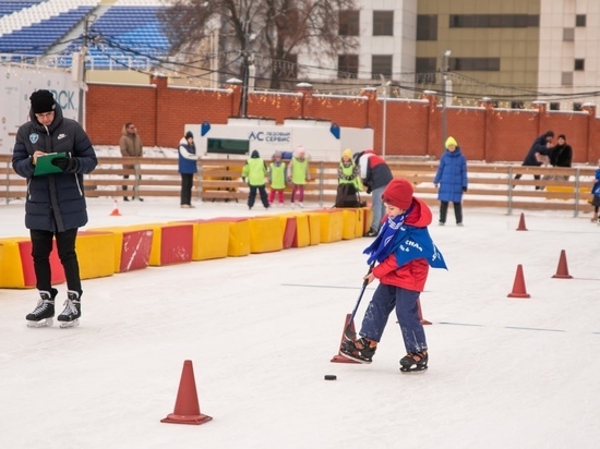 В Курске на Губернском катке проходят финалы Зимних эстафетных игр