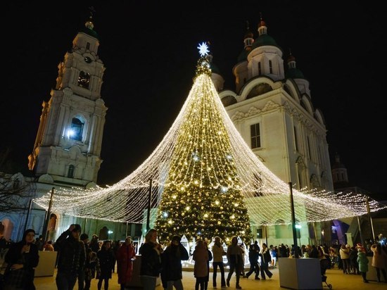 В Астрахани ледовые катки в кремле посетили 50 тысяч человек за зиму