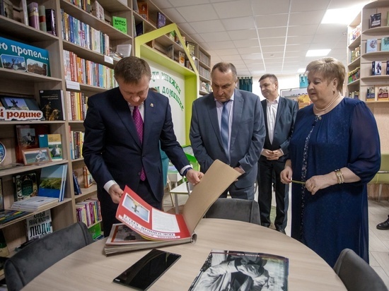 Курский губернатор Старовойт осмотрел новую библиотеку в Черемисиново