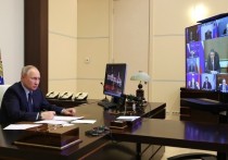 Совещание под руководством президента страны Владимира Владимировича Путина было посвящено восстановлению жилой инфраструктуры в приграничных районах и районах, пострадавших от чрезвычайных ситуаций