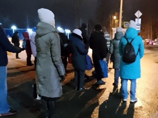 Жители окраин Архангельска опоздали на работу из-за транспортного коллапса