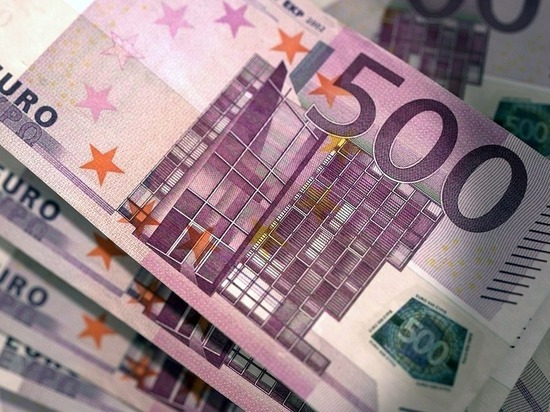 Биржевой курс евро оказался выше 77 рублей