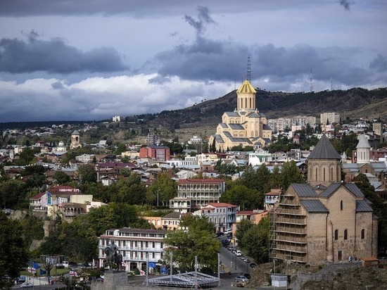 В парламент Грузии внесли предложение сократить срок безвиза для россиян