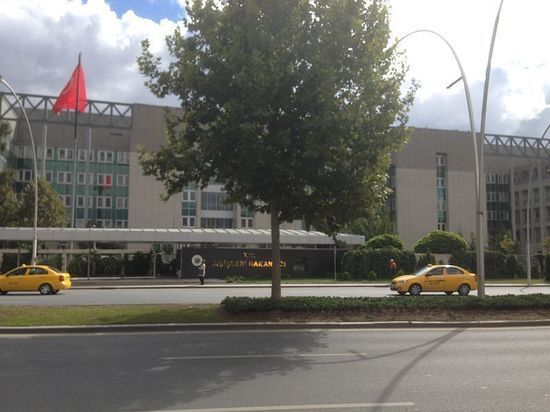 МИД Турции вызвал послов стран, генконсульства которых закрылись для посещения