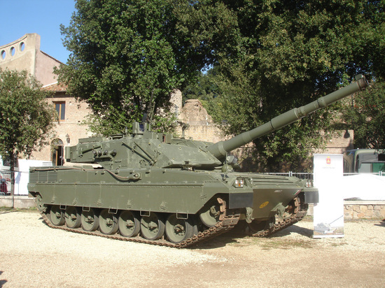 Италия отказалась отправлять свои танки на Украину