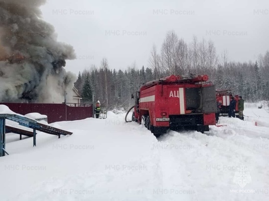 Костромские пожары: в поселке Номжа Нейского района сгорел дачный дом