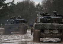 Ответ Германии на клянченье танков «Леопард», эту «мхатовскую паузу», комментирует весь мир