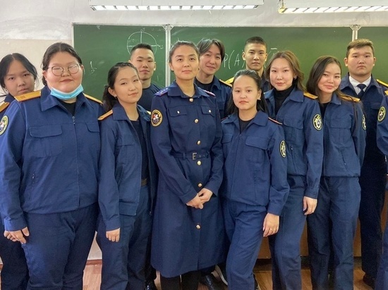 Следком Тувы продолжает профориентационные встречи в школах